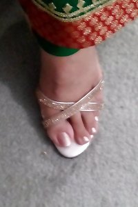 Candid feet of my UK Indian wife and her relatives