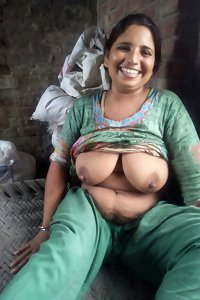 Desi villager indin aunty